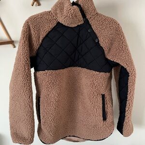 Abercrombie & Fitch Asymmetrical Snap-Up Sherpa